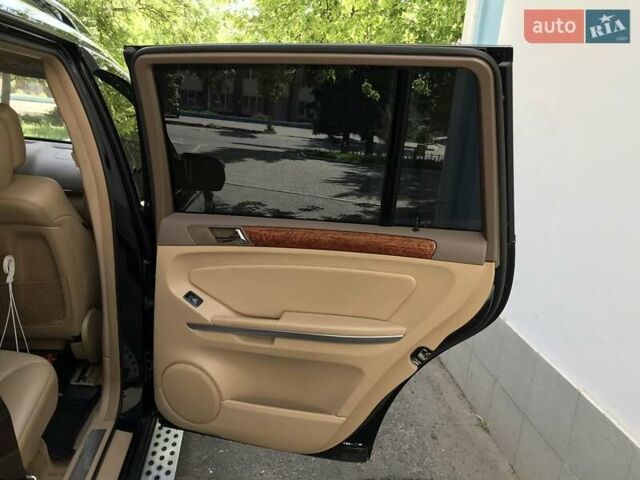 Черный Мерседес ГЛ-класс, объемом двигателя 4.7 л и пробегом 192 тыс. км за 16700 $, фото 24 на Automoto.ua