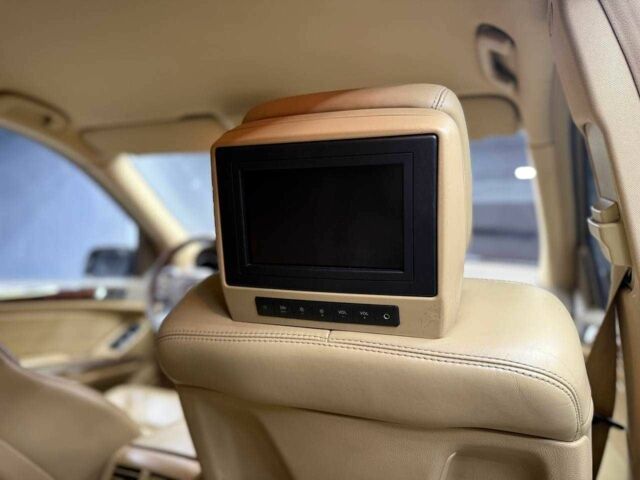 Черный Мерседес ГЛ-класс, объемом двигателя 4.7 л и пробегом 400 тыс. км за 10800 $, фото 11 на Automoto.ua