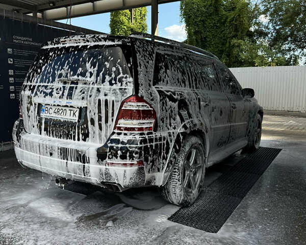 Чорний Мерседес ГЛ-Клас, об'ємом двигуна 5.46 л та пробігом 210 тис. км за 15300 $, фото 2 на Automoto.ua