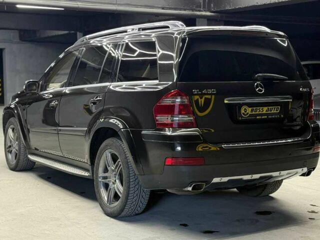 Черный Мерседес ГЛ-класс, объемом двигателя 4.7 л и пробегом 400 тыс. км за 10800 $, фото 3 на Automoto.ua