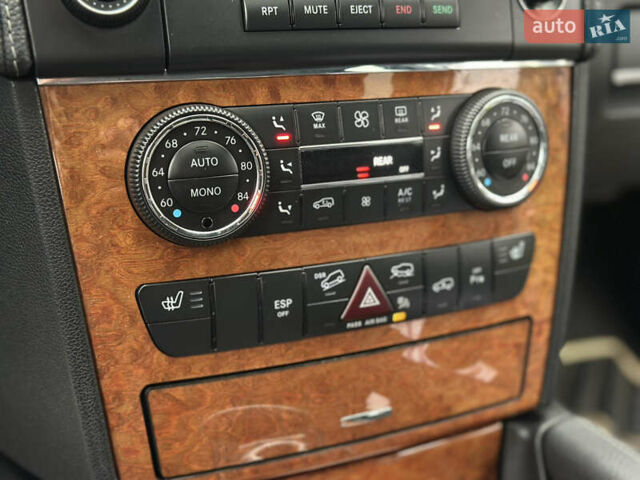 Черный Мерседес ГЛ-класс, объемом двигателя 2.99 л и пробегом 219 тыс. км за 15800 $, фото 28 на Automoto.ua