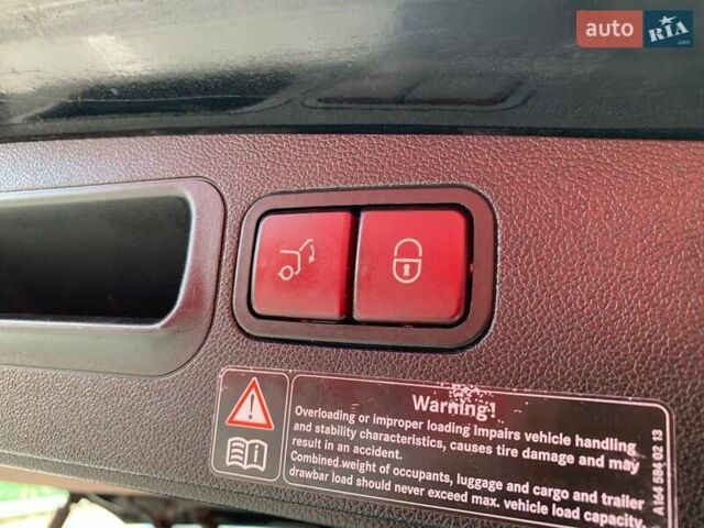 Черный Мерседес ГЛ-класс, объемом двигателя 5.46 л и пробегом 323 тыс. км за 10990 $, фото 34 на Automoto.ua