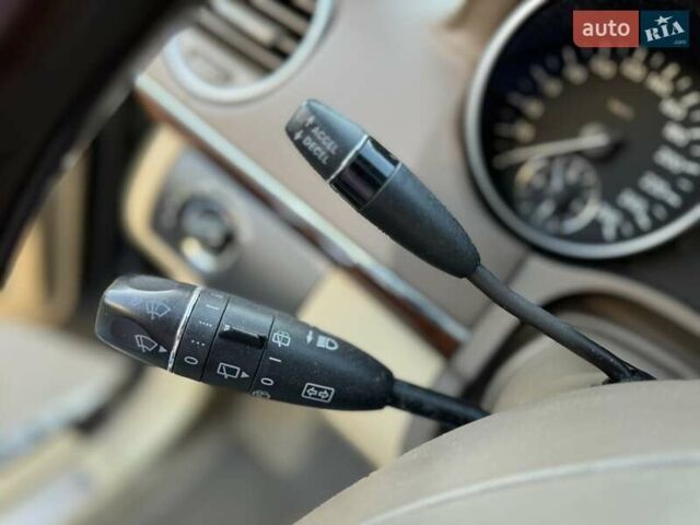 Черный Мерседес ГЛ-класс, объемом двигателя 5.46 л и пробегом 227 тыс. км за 10000 $, фото 37 на Automoto.ua