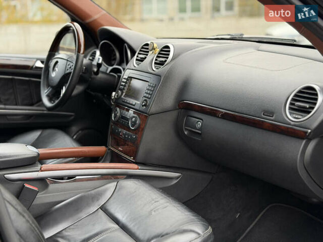 Мерседес ГЛ-класс 2008 в Киеве на Automoto.ua Черный Мерседес ГЛ-класс, объемом двигателя 2.99 л и пробегом 264 тыс. км за 11000 $, фото 14 на Automoto.ua