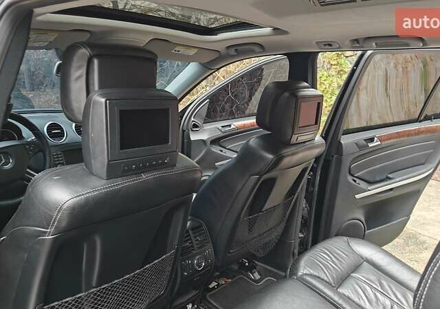 Чорний Мерседес ГЛ-Клас, об'ємом двигуна 4.66 л та пробігом 318 тис. км за 8900 $, фото 25 на Automoto.ua