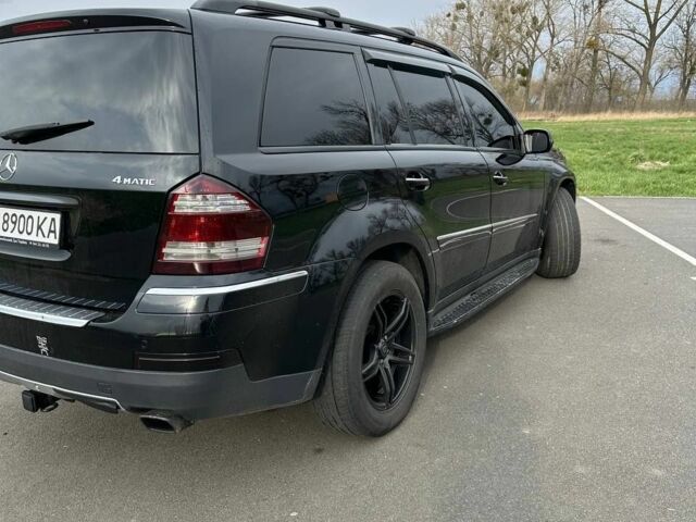 Чорний Мерседес ГЛ-Клас, об'ємом двигуна 4.7 л та пробігом 3 тис. км за 14000 $, фото 1 на Automoto.ua
