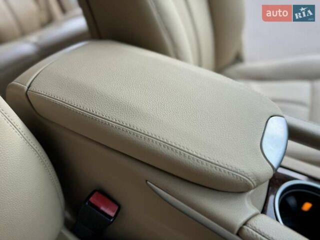 Черный Мерседес ГЛ-класс, объемом двигателя 5.46 л и пробегом 227 тыс. км за 10000 $, фото 58 на Automoto.ua