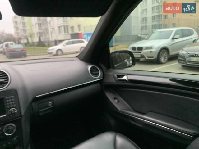 Черный Мерседес ГЛ-класс, объемом двигателя 4.66 л и пробегом 150 тыс. км за 14700 $, фото 19 на Automoto.ua