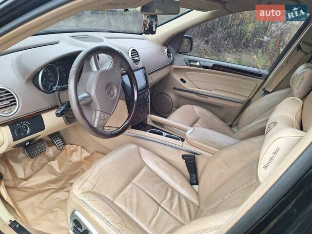 Мерседес ГЛ-класс 2008 в Броварах на Automoto.ua Черный Мерседес ГЛ-класс, объемом двигателя 4.66 л и пробегом 260 тыс. км за 10500 $, фото 5 на Automoto.ua