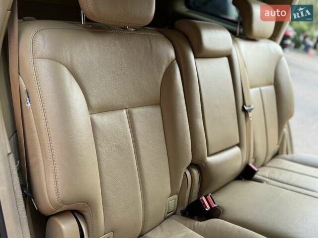 Черный Мерседес ГЛ-класс, объемом двигателя 5.46 л и пробегом 227 тыс. км за 10000 $, фото 53 на Automoto.ua