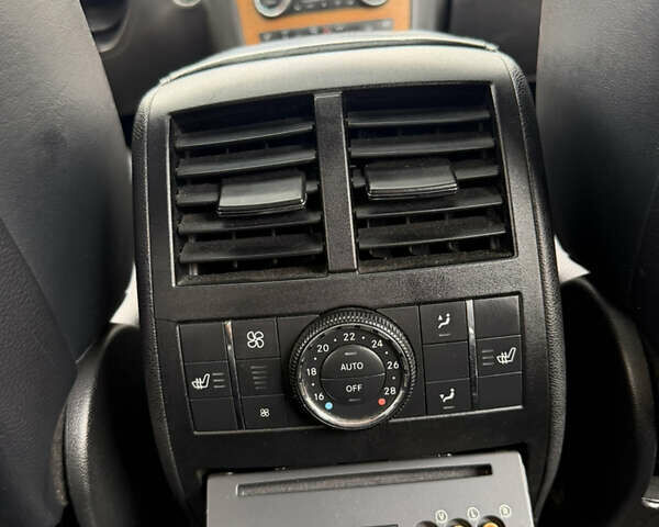 Чорний Мерседес ГЛ-Клас, об'ємом двигуна 4 л та пробігом 320 тис. км за 14999 $, фото 12 на Automoto.ua