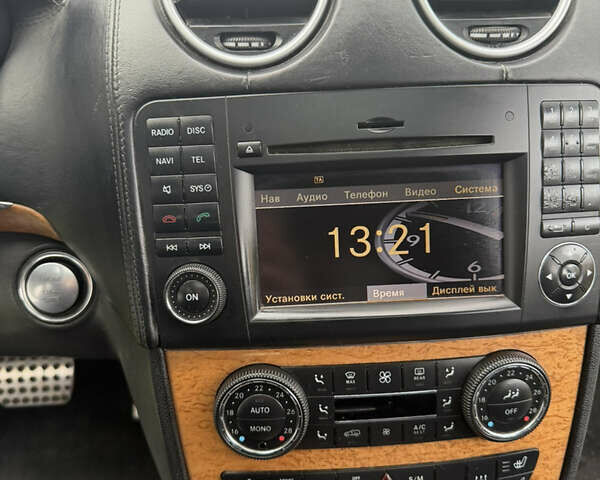 Чорний Мерседес ГЛ-Клас, об'ємом двигуна 4 л та пробігом 320 тис. км за 14999 $, фото 26 на Automoto.ua