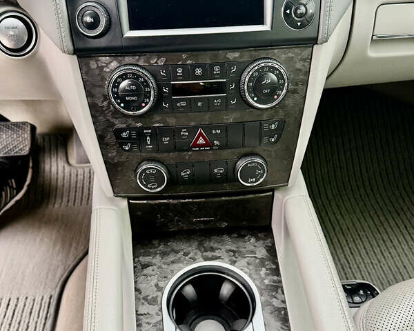 Чорний Мерседес ГЛ-Клас, об'ємом двигуна 4.66 л та пробігом 205 тис. км за 17000 $, фото 7 на Automoto.ua