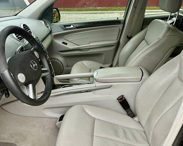 Чорний Мерседес ГЛ-Клас, об'ємом двигуна 4.66 л та пробігом 205 тис. км за 17000 $, фото 5 на Automoto.ua