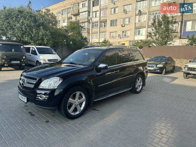 Черный Мерседес ГЛ-класс, объемом двигателя 4.7 л и пробегом 223 тыс. км за 14955 $, фото 21 на Automoto.ua