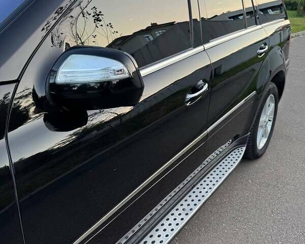 Чорний Мерседес ГЛ-Клас, об'ємом двигуна 5.46 л та пробігом 224 тис. км за 14500 $, фото 34 на Automoto.ua