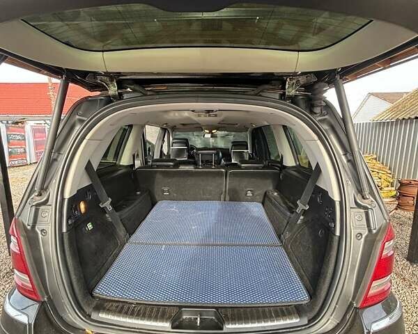 Черный Мерседес ГЛ-класс, объемом двигателя 5.46 л и пробегом 335 тыс. км за 13500 $, фото 11 на Automoto.ua