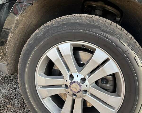 Черный Мерседес ГЛ-класс, объемом двигателя 5.46 л и пробегом 335 тыс. км за 13500 $, фото 4 на Automoto.ua