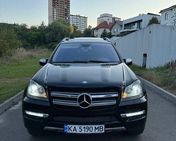 Чорний Мерседес ГЛ-Клас, об'ємом двигуна 5.46 л та пробігом 224 тис. км за 14500 $, фото 1 на Automoto.ua