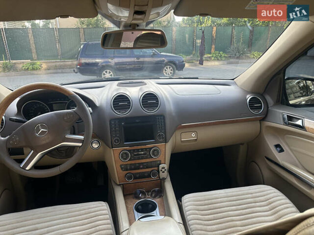 Черный Мерседес ГЛ-класс, объемом двигателя 4.7 л и пробегом 223 тыс. км за 14955 $, фото 27 на Automoto.ua