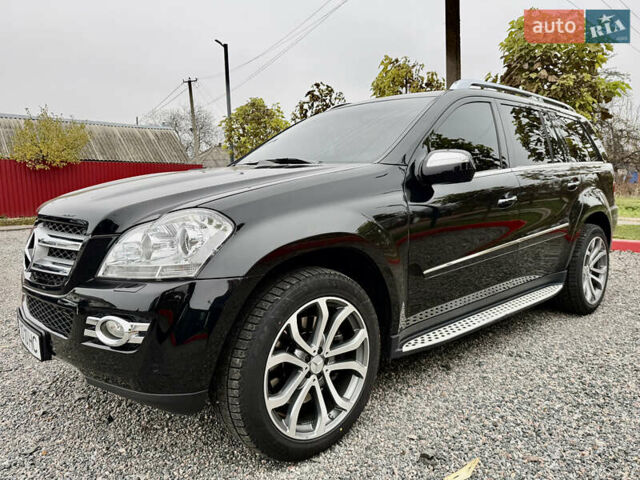 Чорний Мерседес ГЛ-Клас, об'ємом двигуна 4.66 л та пробігом 205 тис. км за 17000 $, фото 2 на Automoto.ua
