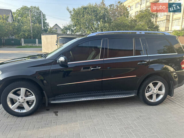 Черный Мерседес ГЛ-класс, объемом двигателя 4.7 л и пробегом 223 тыс. км за 14955 $, фото 17 на Automoto.ua