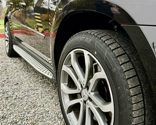 Чорний Мерседес ГЛ-Клас, об'ємом двигуна 4.66 л та пробігом 205 тис. км за 17000 $, фото 14 на Automoto.ua