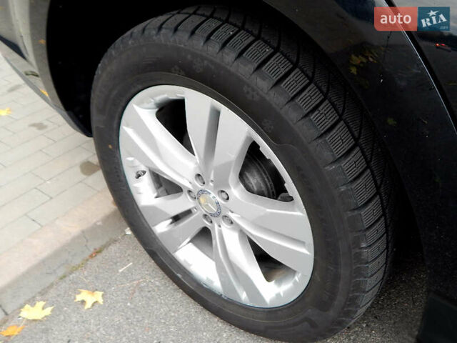 Черный Мерседес ГЛ-класс, объемом двигателя 2.99 л и пробегом 204 тыс. км за 14998 $, фото 24 на Automoto.ua