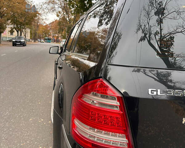 Мерседес ГЛ-Клас 2010 у Сумах на Automoto.ua Чорний Мерседес ГЛ-Клас, об'ємом двигуна 3 л та пробігом 154 тис. км за 14500 $, фото 21 на Automoto.ua