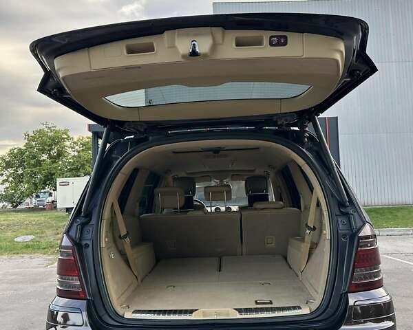 Черный Мерседес ГЛ-класс, объемом двигателя 5.46 л и пробегом 209 тыс. км за 19600 $, фото 14 на Automoto.ua