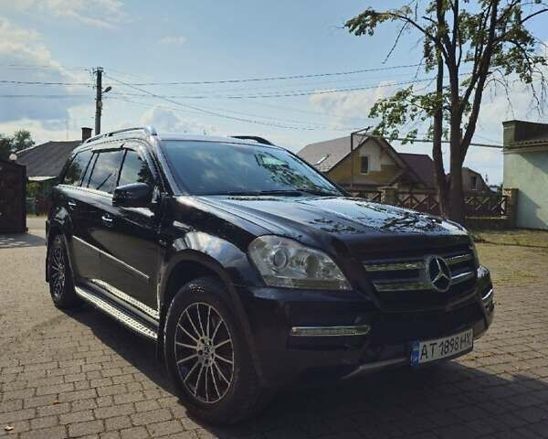 Мерседес ГЛ-Клас 2010 у Калуше на Automoto.ua Чорний Мерседес ГЛ-Клас, об'ємом двигуна 3 л та пробігом 320 тис. км за 15300 $, фото 3 на Automoto.ua