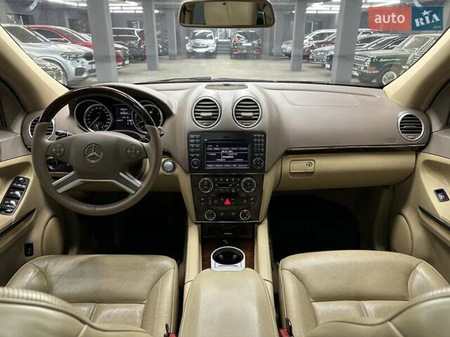 Черный Мерседес ГЛ-класс, объемом двигателя 5.46 л и пробегом 205 тыс. км за 16500 $, фото 36 на Automoto.ua