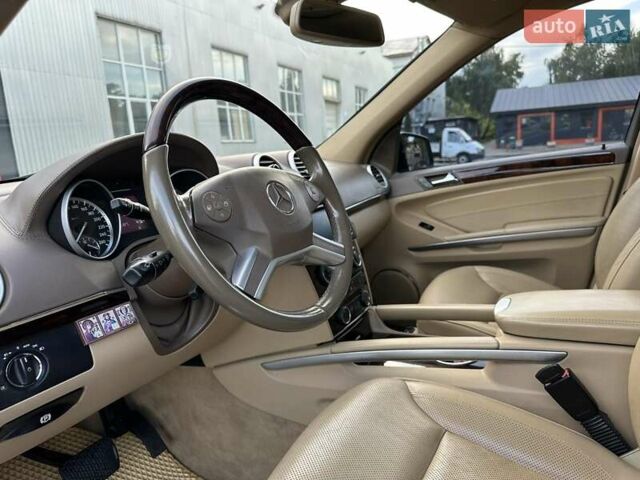 Черный Мерседес ГЛ-класс, объемом двигателя 5.46 л и пробегом 209 тыс. км за 19600 $, фото 10 на Automoto.ua