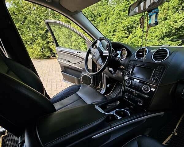 Мерседес ГЛ-Клас 2010 у Калуше на Automoto.ua Чорний Мерседес ГЛ-Клас, об'ємом двигуна 3 л та пробігом 320 тис. км за 15300 $, фото 27 на Automoto.ua