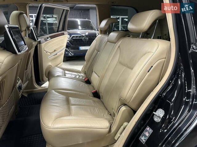 Черный Мерседес ГЛ-класс, объемом двигателя 5.46 л и пробегом 205 тыс. км за 16500 $, фото 23 на Automoto.ua