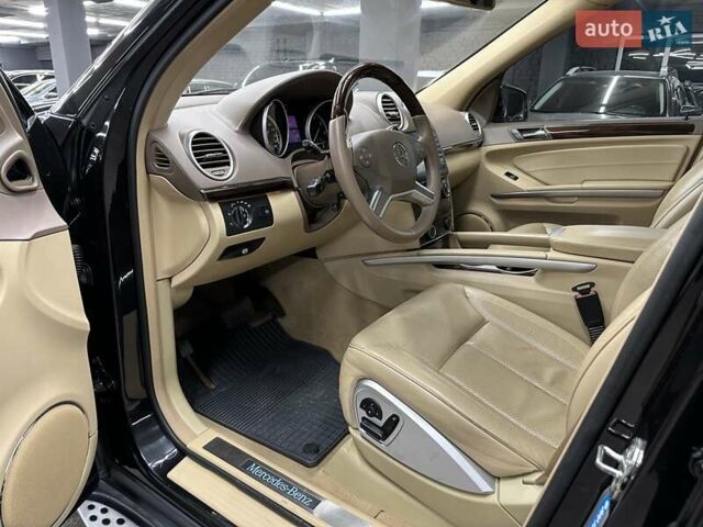 Черный Мерседес ГЛ-класс, объемом двигателя 5.46 л и пробегом 205 тыс. км за 16500 $, фото 14 на Automoto.ua