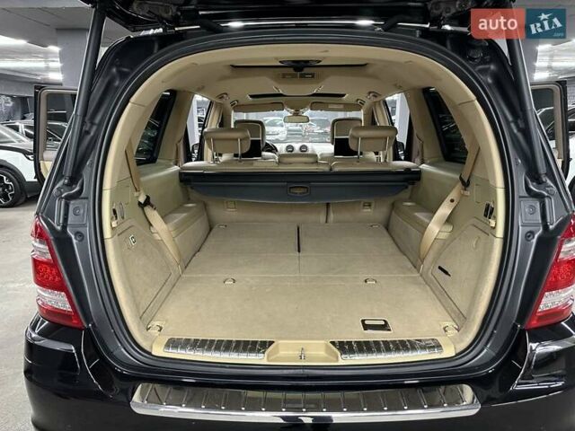 Черный Мерседес ГЛ-класс, объемом двигателя 5.46 л и пробегом 205 тыс. км за 16500 $, фото 24 на Automoto.ua