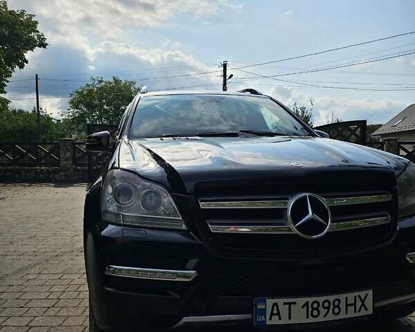 Мерседес ГЛ-Клас 2010 у Калуше на Automoto.ua Чорний Мерседес ГЛ-Клас, об'ємом двигуна 3 л та пробігом 320 тис. км за 15300 $, фото 4 на Automoto.ua
