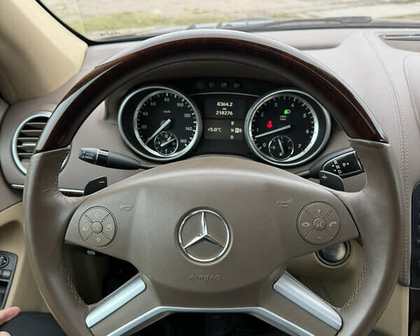 Чорний Мерседес ГЛ-Клас, об'ємом двигуна 4.66 л та пробігом 218 тис. км за 14999 $, фото 9 на Automoto.ua