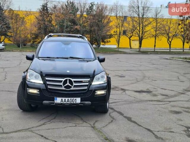 Чорний Мерседес ГЛ-Клас, об'ємом двигуна 5.5 л та пробігом 166 тис. км за 17000 $, фото 23 на Automoto.ua