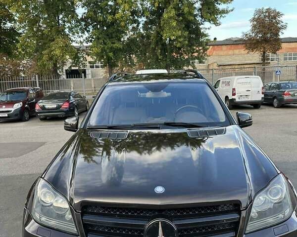 Черный Мерседес ГЛ-класс, объемом двигателя 5.46 л и пробегом 209 тыс. км за 19600 $, фото 20 на Automoto.ua