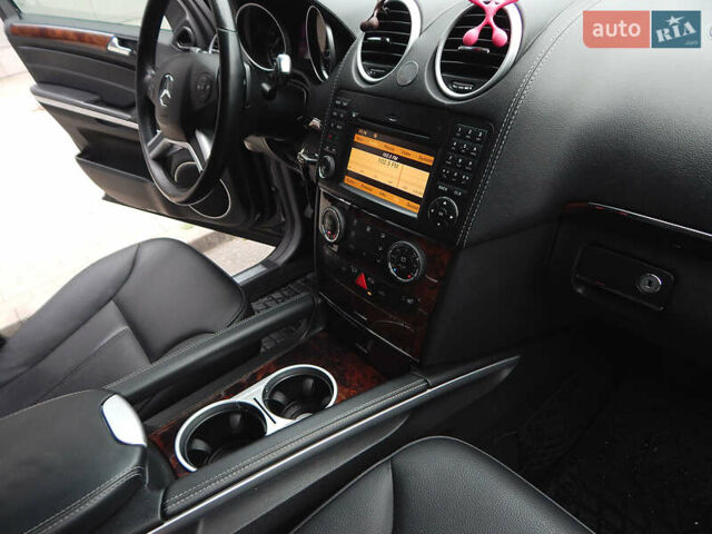 Черный Мерседес ГЛ-класс, объемом двигателя 2.99 л и пробегом 204 тыс. км за 14998 $, фото 23 на Automoto.ua