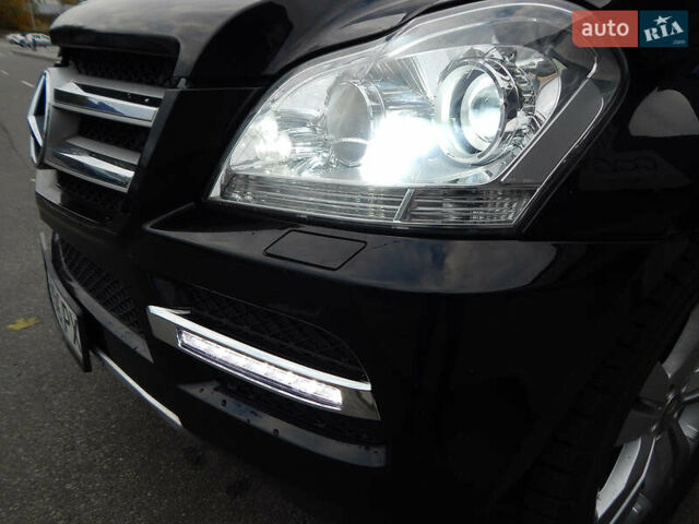 Черный Мерседес ГЛ-класс, объемом двигателя 2.99 л и пробегом 204 тыс. км за 14998 $, фото 26 на Automoto.ua
