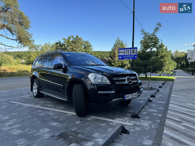 Чорний Мерседес ГЛ-Клас, об'ємом двигуна 5.46 л та пробігом 284 тис. км за 25000 $, фото 9 на Automoto.ua