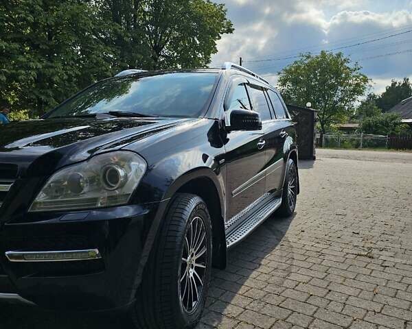 Мерседес ГЛ-Клас 2010 у Калуше на Automoto.ua Чорний Мерседес ГЛ-Клас, об'ємом двигуна 3 л та пробігом 320 тис. км за 15300 $, фото 8 на Automoto.ua