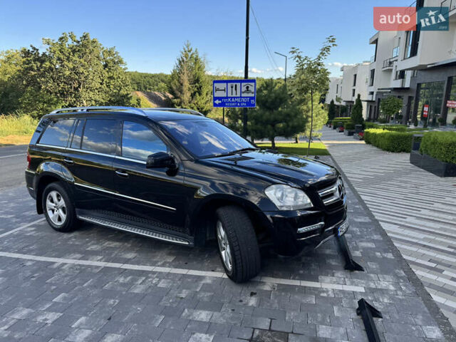 Чорний Мерседес ГЛ-Клас, об'ємом двигуна 5.46 л та пробігом 284 тис. км за 25000 $, фото 5 на Automoto.ua