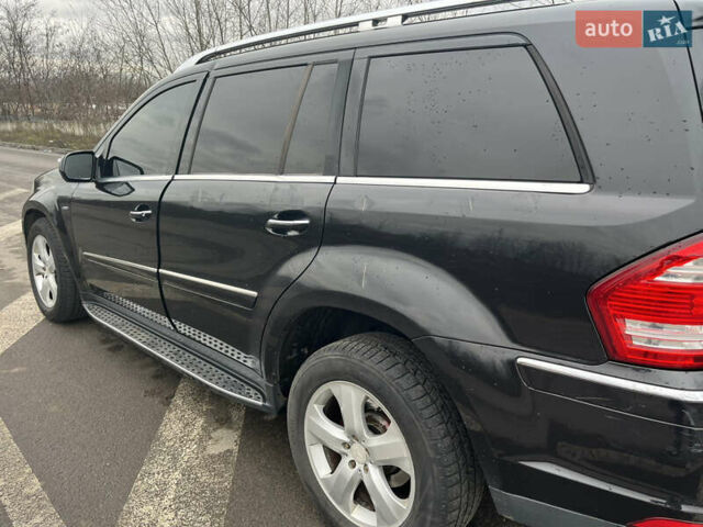 Черный Мерседес ГЛ-класс, объемом двигателя 2.99 л и пробегом 356 тыс. км за 11500 $, фото 3 на Automoto.ua