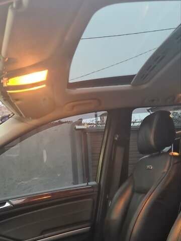 Чорний Мерседес ГЛ-Клас, об'ємом двигуна 5.5 л та пробігом 166 тис. км за 17000 $, фото 32 на Automoto.ua