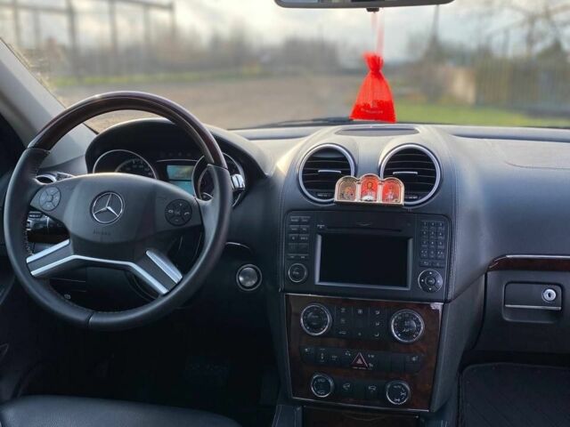 Черный Мерседес ГЛ-класс, объемом двигателя 3 л и пробегом 190 тыс. км за 25000 $, фото 14 на Automoto.ua