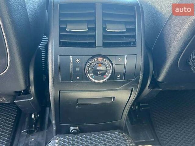 Черный Мерседес ГЛ-класс, объемом двигателя 2.99 л и пробегом 306 тыс. км за 18800 $, фото 18 на Automoto.ua